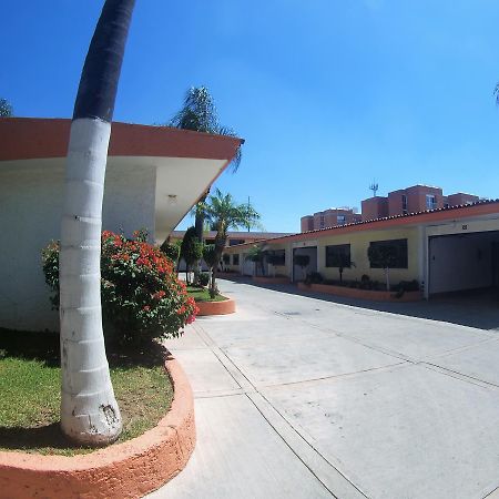 Auto Hotel Niza Tlaquepaque Exterior photo